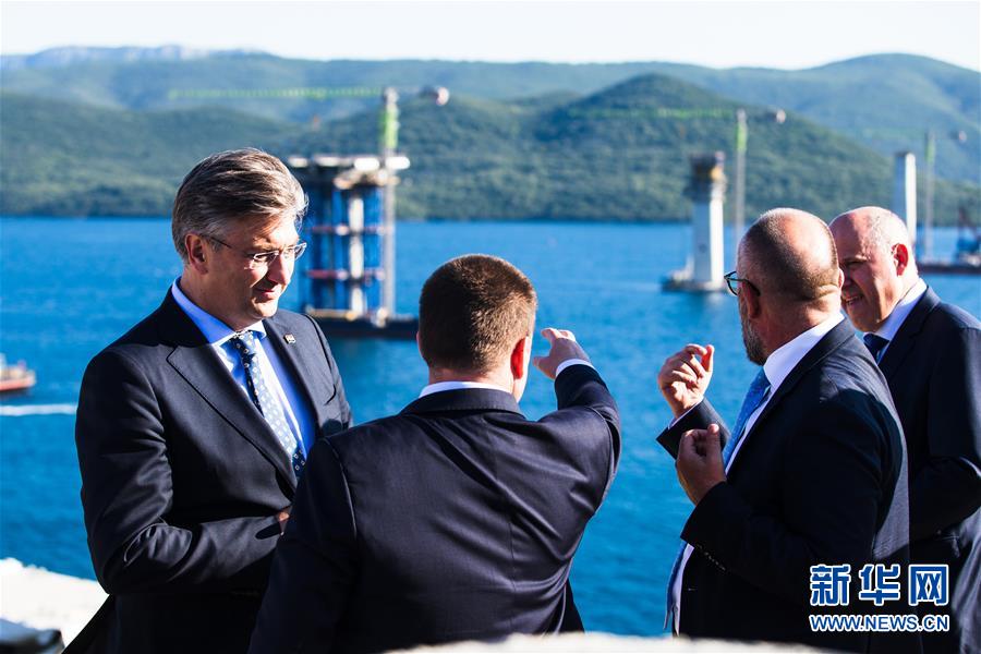 （国际）（1）克罗地亚总理对中企承建大桥项目进展表示满意