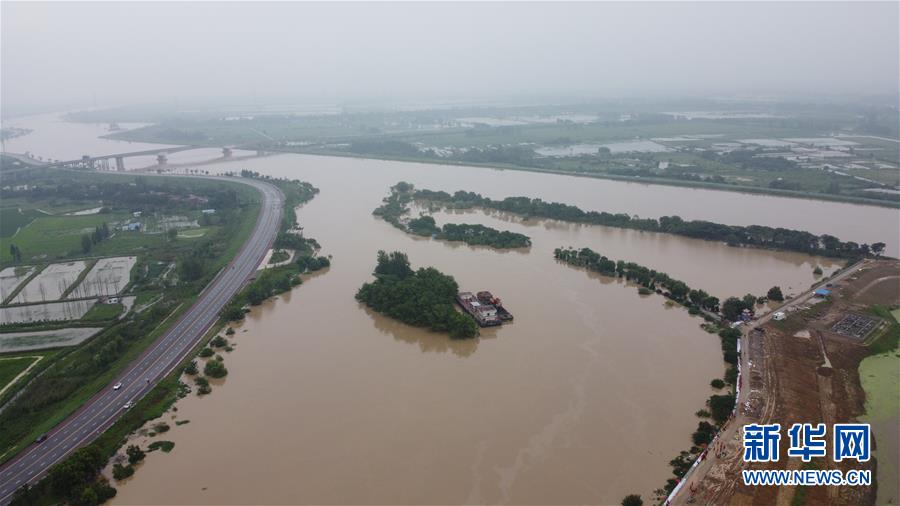 （新华全媒头条·图文互动）（1）百万群众大转移——抗洪抢险救援直击