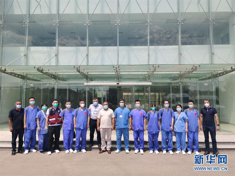 （國際疫情）（3）中國抗疫醫療專家組在阿塞拜疆調研交流
