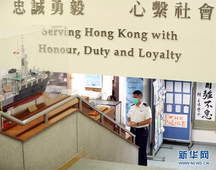 （图文互动）（2）英籍香港警察：香港警队仍是“亚洲最佳”