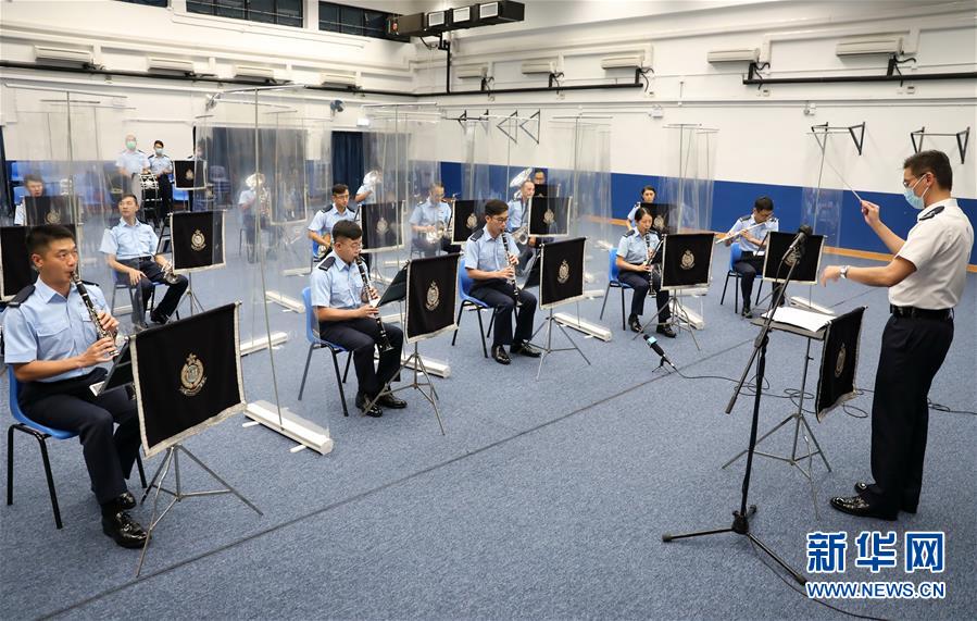 （XHDW·港澳台·香港故事·图文互动）（2）香港警察乐队：用音乐守护香港