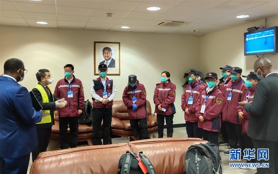 （國際）中國政府抗疫醫療專家組抵達安哥拉