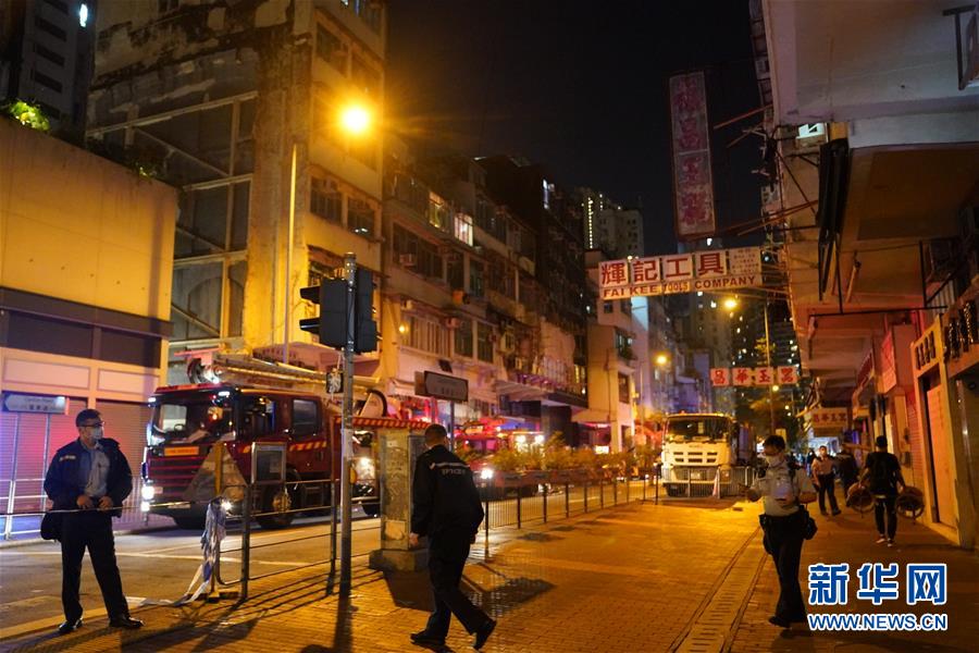（港澳台·图文互动）（3）香港九龙一居民楼发生火灾导致至少7人死亡