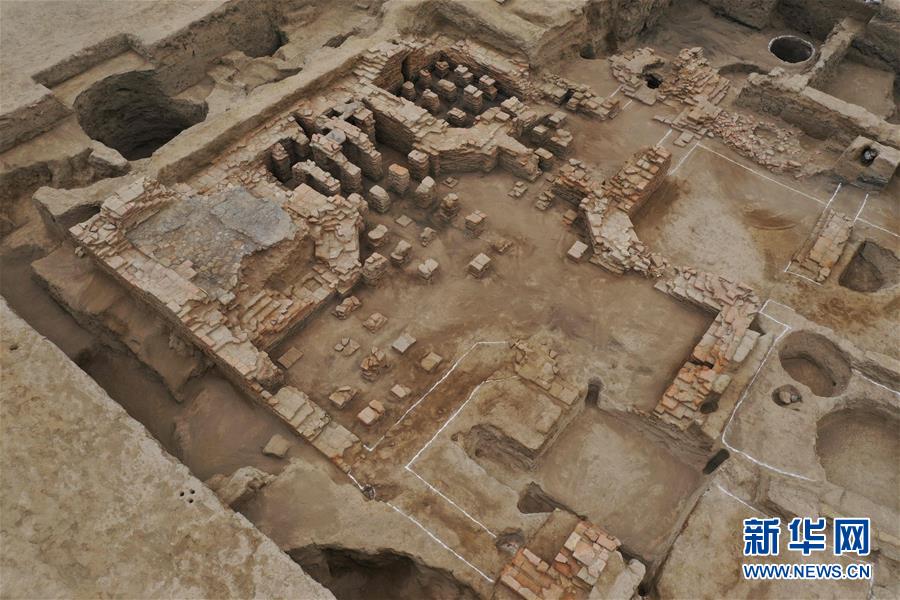 （图文互动）（1）新疆天山北麓发现古代公共浴场遗址