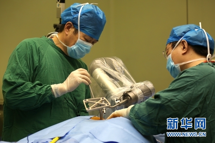 安徽首例!机器人天玑助力骨科手术