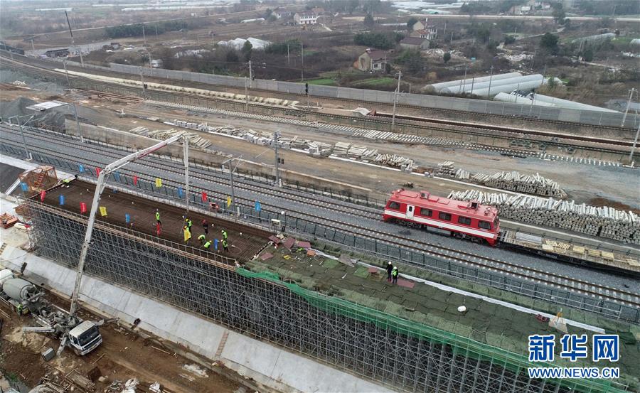 （經濟）（2）鎮宣鐵路跨商合杭鐵路先期工程主體結構順利完成
