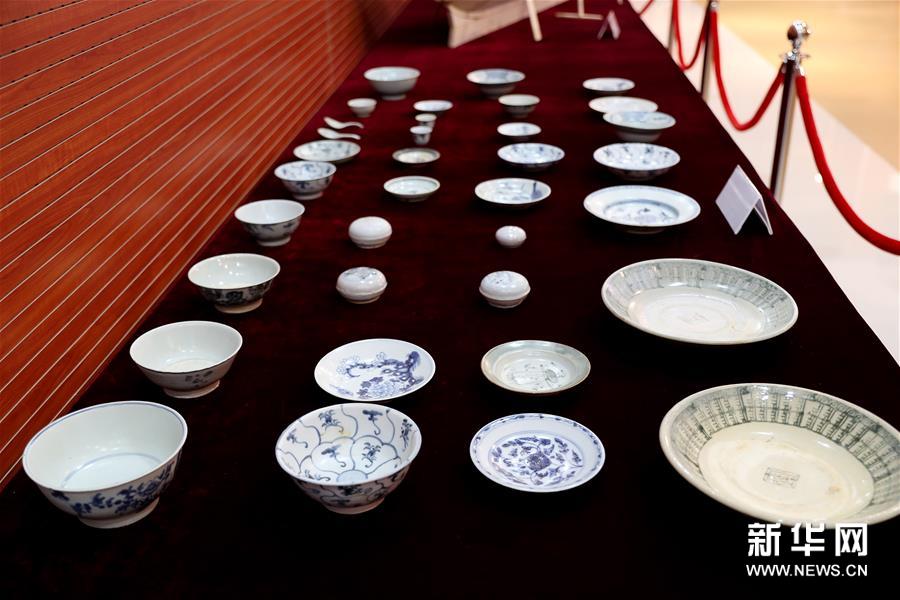 （文化）（2）“泰兴号”珍贵瓷器捐赠研讨会在中国航海博物馆举行