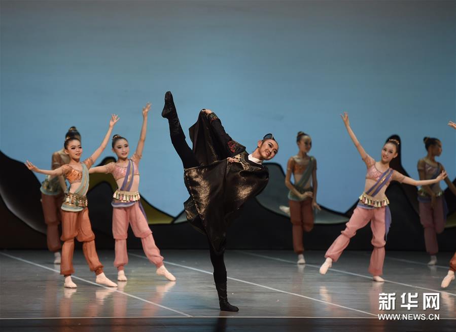 （文化）（5）童话芭蕾舞剧《九色鹿》在京上演