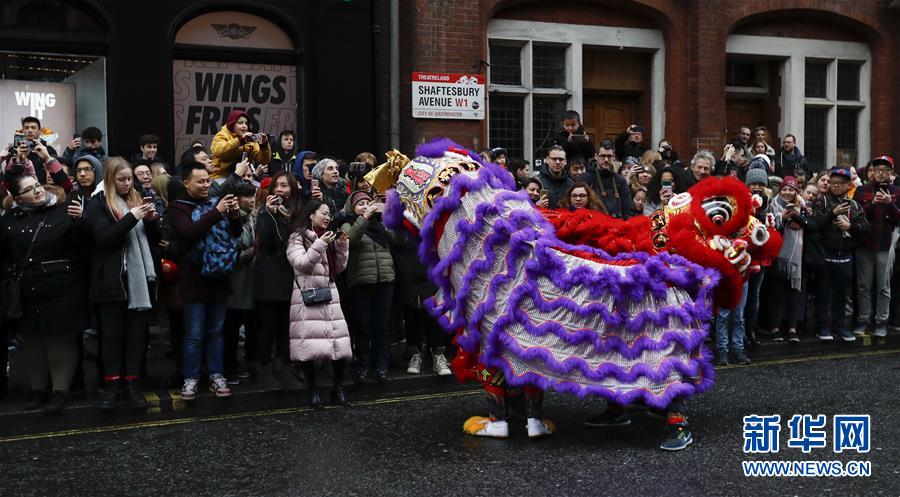 （国际）（6）伦敦举行新春巡游庆祝中国春节