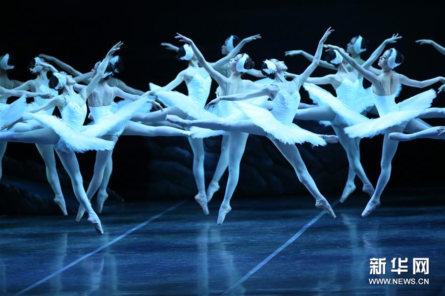（新华视界）（7）上海芭蕾舞团《天鹅湖》亮相纽约