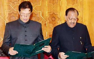 伊姆蘭·汗宣誓就任巴基斯坦政府總理