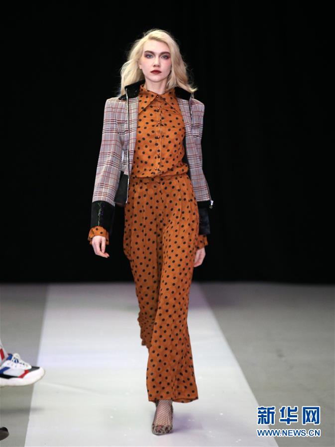 （国际）（4）Vivienne Hu品牌亮相纽约时装周