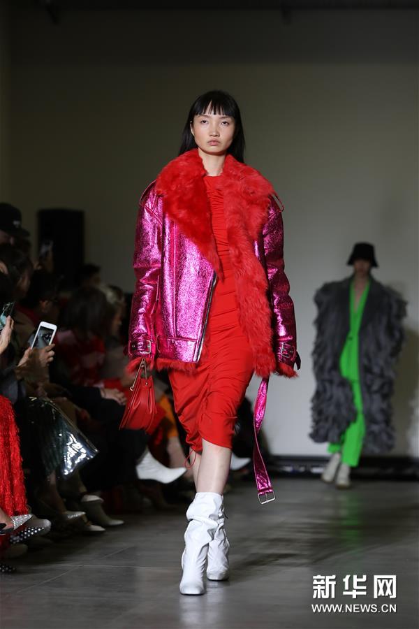 （新华视界）（5）米兰时装周：ANNAKIKI品牌发布秋冬新品