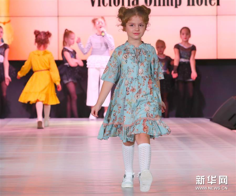 （新华视界）（3）白俄罗斯的童装展示