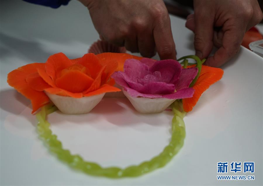（社会）（5）江苏举行高校后勤系统烹饪职业技能竞赛