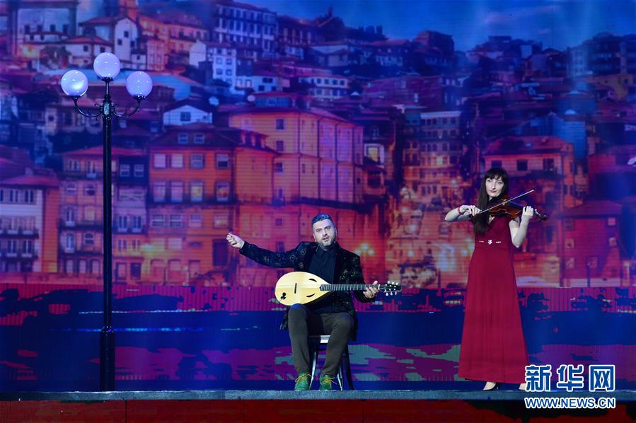 （文化）（2）第19届南宁国际民歌艺术节晚会上演
