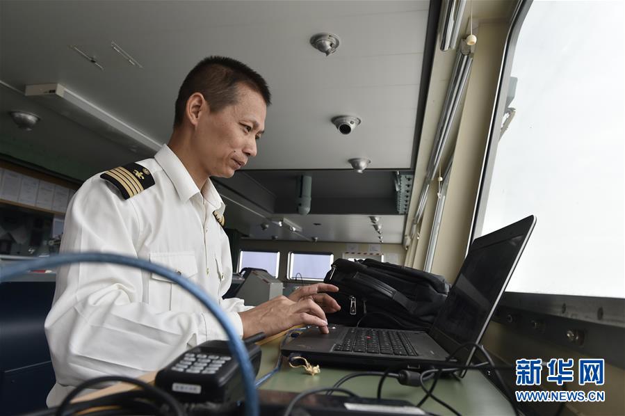 （社会）（7）引航员黄海波：用专业的服务在钦州港谱写奋斗者之歌