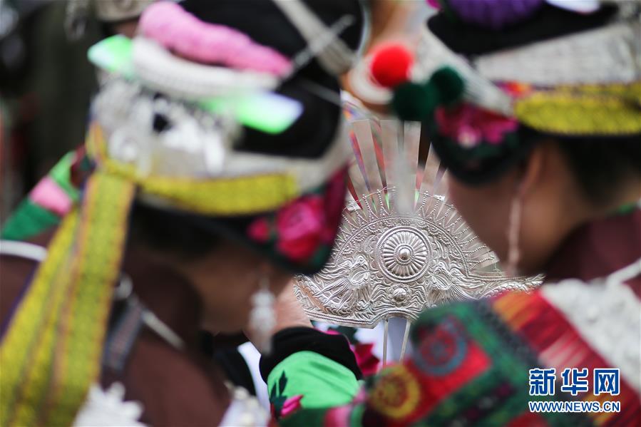 #（XHDW）（3）贵州丹寨：祭尤节上的多彩苗族盛装