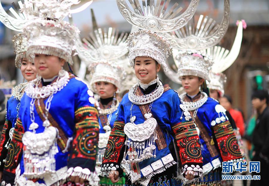 #（XHDW）（5）贵州丹寨：祭尤节上的多彩苗族盛装