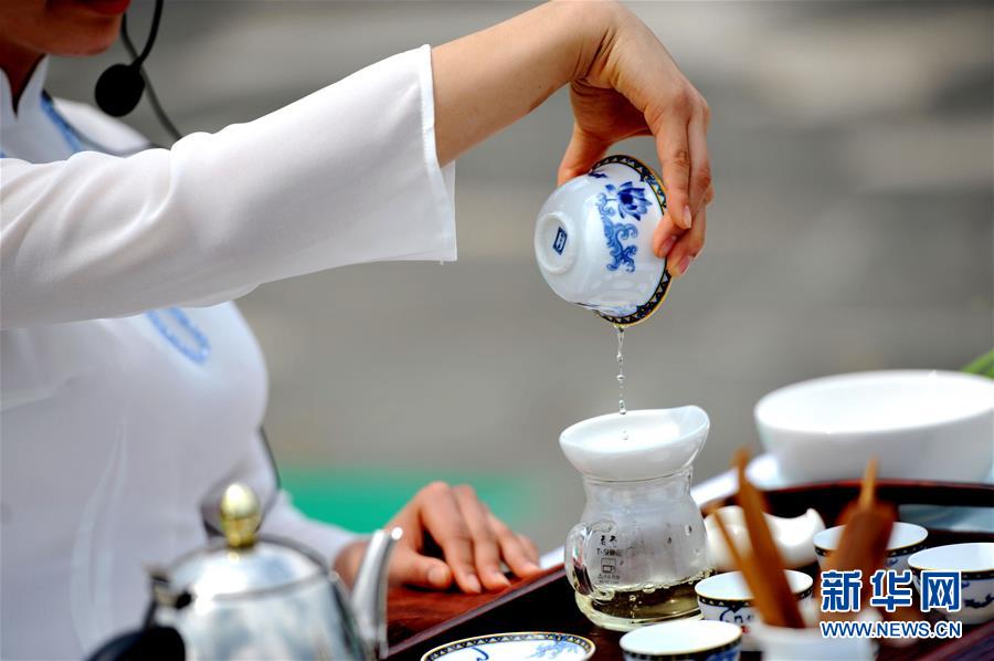#（社会）（2）贵州黎平举行茶艺大赛