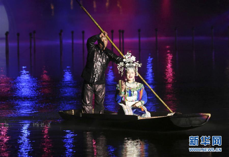 #（新华视界）（3）贵州黎平：侗年灯光秀 歌舞展非遗
