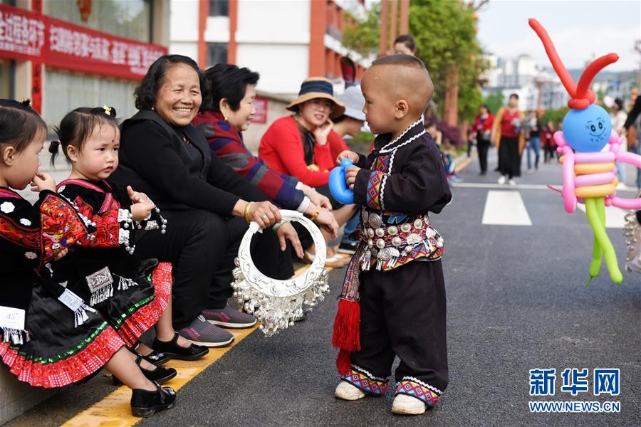 （新华视界）（6）贵州台江：欢度苗族姊妹节