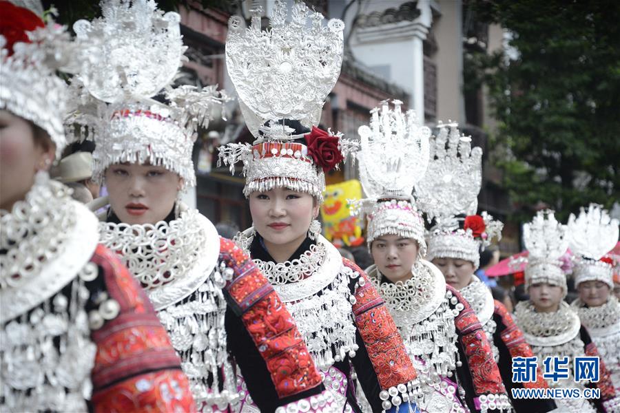 #（新華視界）（5）貴州鎮遠：賽龍舟文化節開幕 