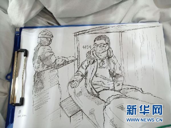 武汉高三学生将方舱医院温暖的瞬间画成了素描