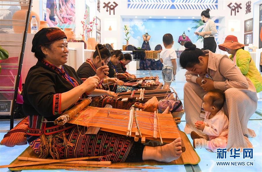（经济）（6）2019第四届三亚国际文化产业博览交易会开幕