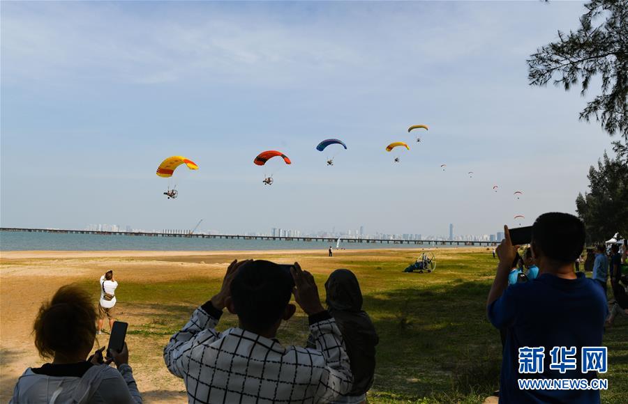 （体育）（8）海口动力伞魅力海岸锦标赛开赛