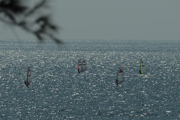 第四届国际旅游岛帆板大奖赛三亚精英赛开赛