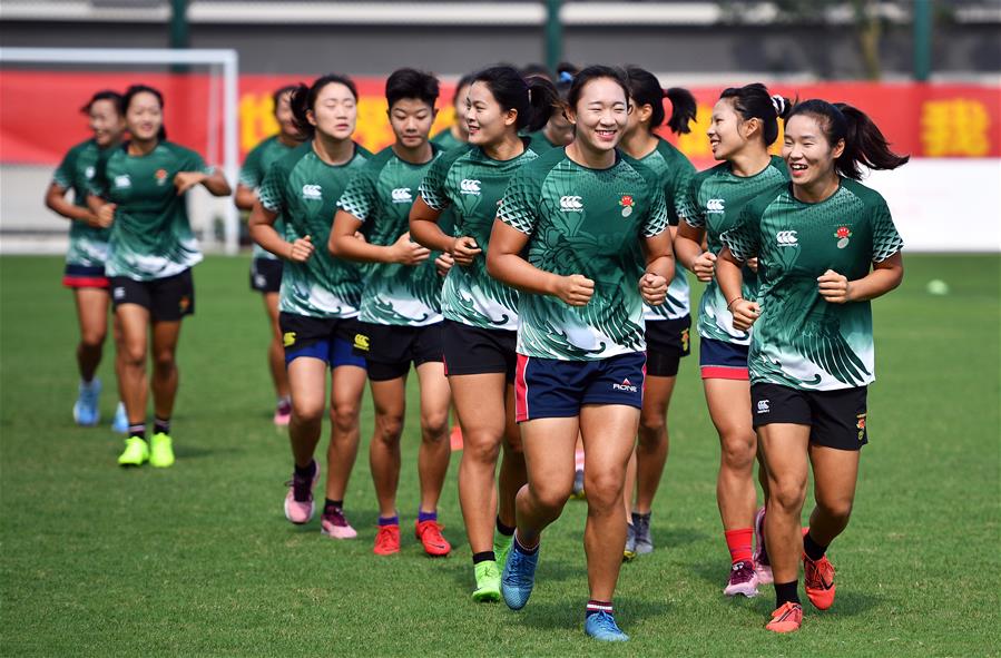中国女子七人制橄榄球队在海口集训