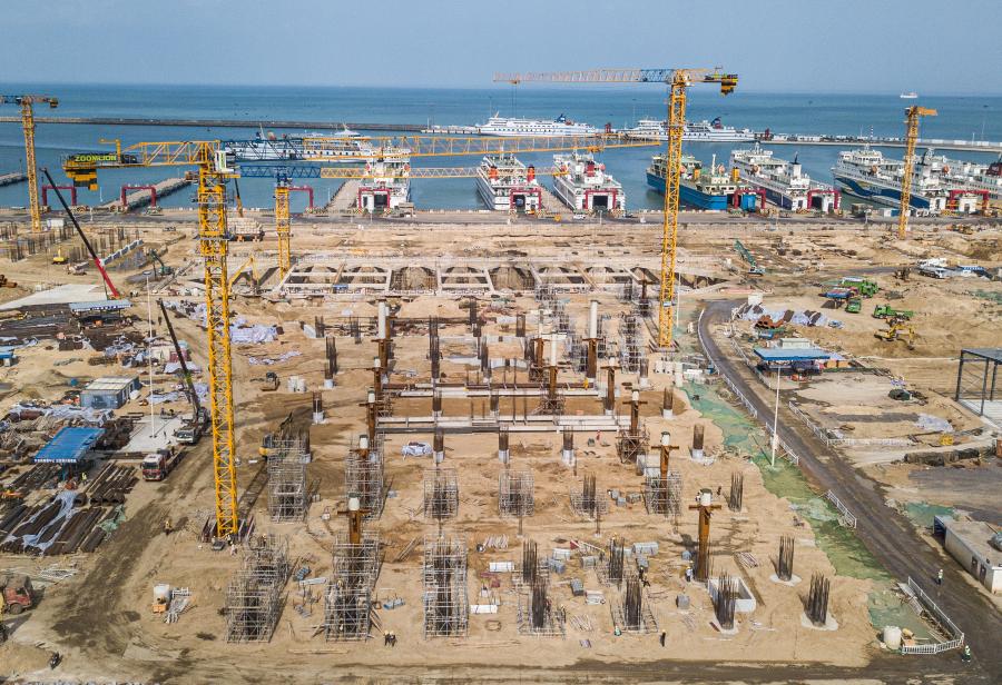 海口：新海滚装码头客运综合枢纽站工程加紧施工