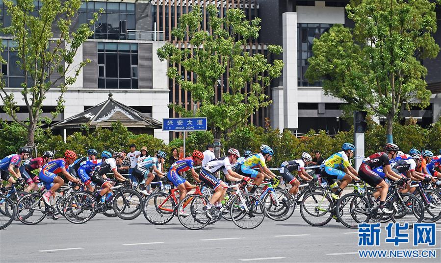 （体育）（5）自行车——第九届环鄱阳湖国际自行车赛开赛