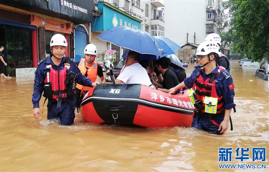 （突发事件）（1）江西萍乡遭遇强降雨 抢险救援积极开展