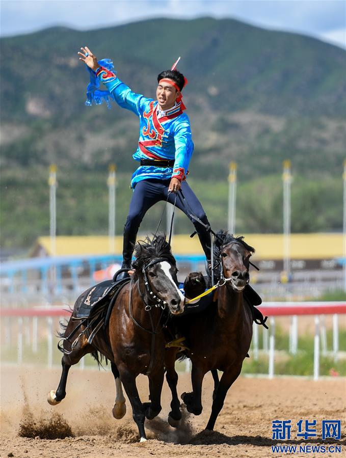 （社会）（4）中国·内蒙古马赛暨第六届内蒙古国际马术节在呼和浩特开幕