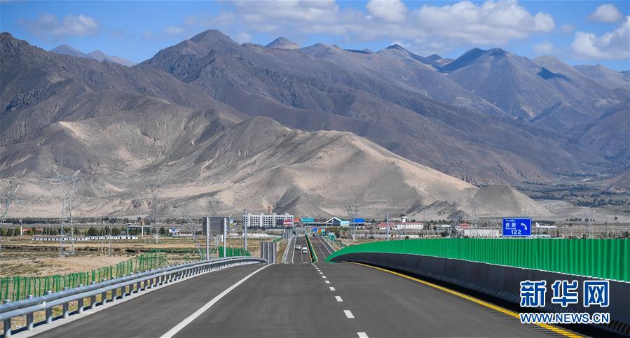 （社会）（1）高等级公路提升西藏交通运输能力