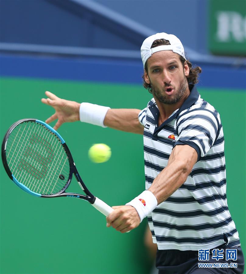（体育）（1）网球——上海大师赛：洛佩兹胜卡洛维奇