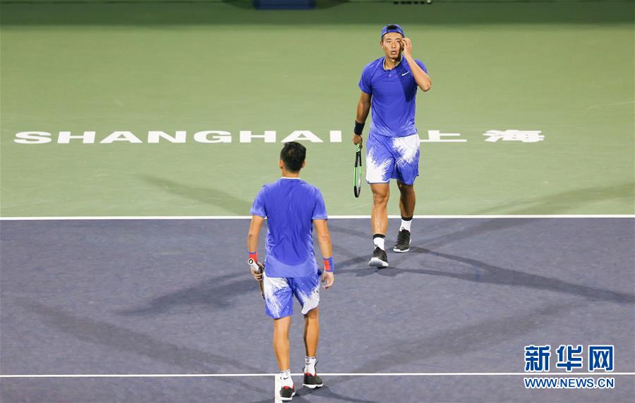 （体育）（2）网球——上海大师赛：公茂鑫/张择男双首轮出局