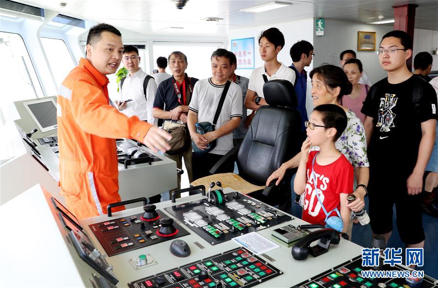 （社会）（4）上海举行2018年中国航海日主题活动