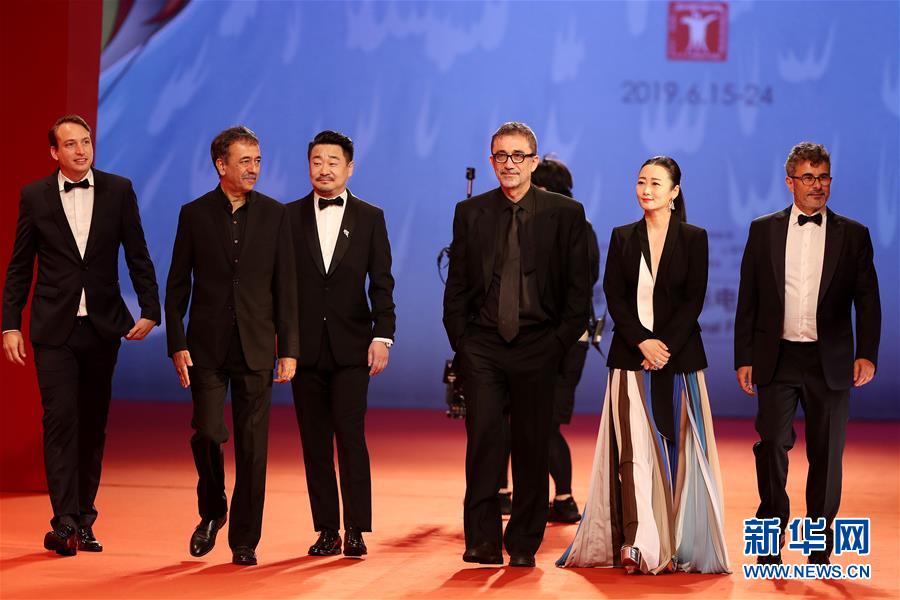 （文化）第22届上海国际电影节闭幕红毯仪式在沪举行