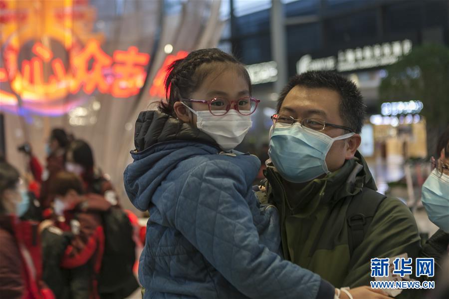 （聚焦疫情防控）國家中醫醫療隊（上海）122名隊員奔赴武漢