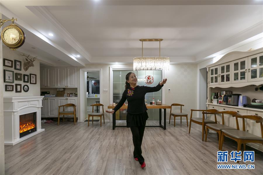 （聚焦疫情防控）（3）上海：市民舞蹈队成员的“宅”生活
