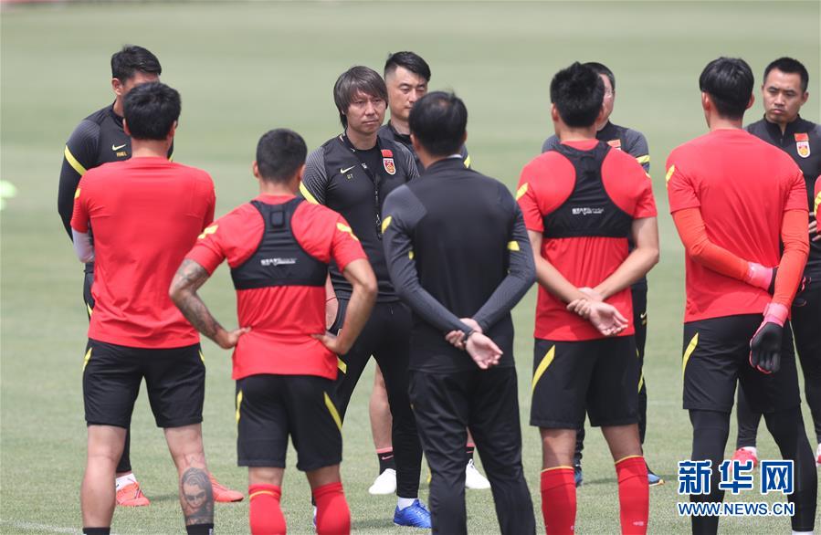 （體育）（5）足球——國足在上海訓練