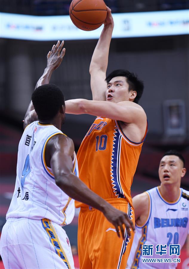 （新华视界）（4）篮球——CBA复赛第一阶段：北京首钢胜上海久事
