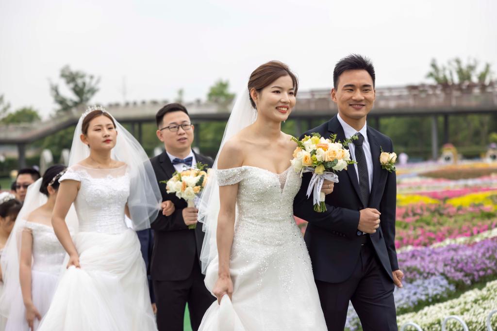上海集体婚礼见证爱情