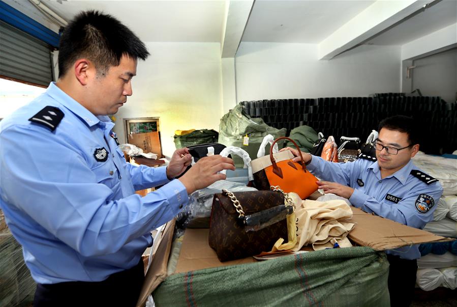 上海警方侦破一起假冒注册商标案