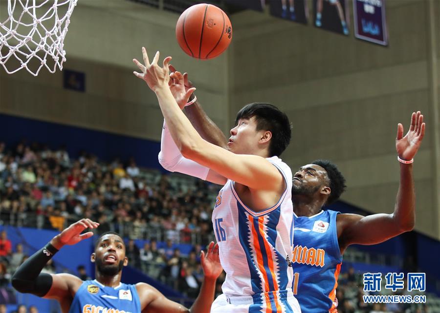 （体育）（3）篮球——CBA：上海哔哩哔哩胜四川五粮金樽