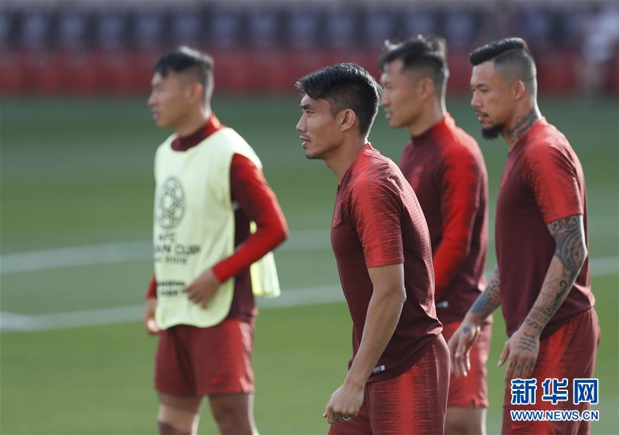 （亚洲杯）（10）小组赛——中国队进行赛前训练