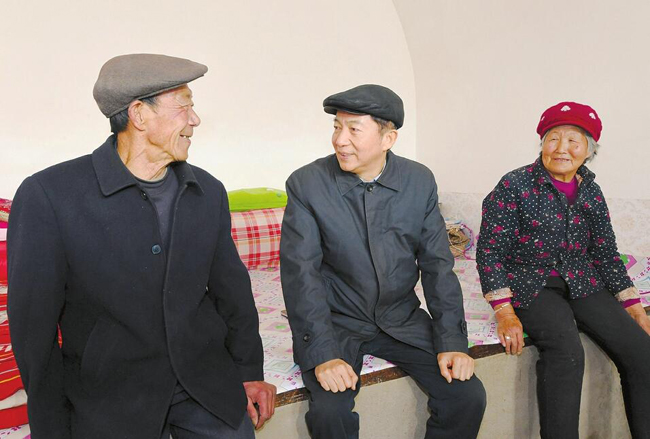 骆惠宁等省委领导赴基层 看望慰问老党员和困